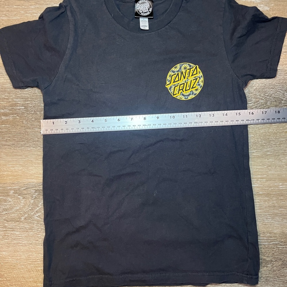 Santa Cruz Skateboards Black and Yellow Men's Shirt - Picture 6 of 9